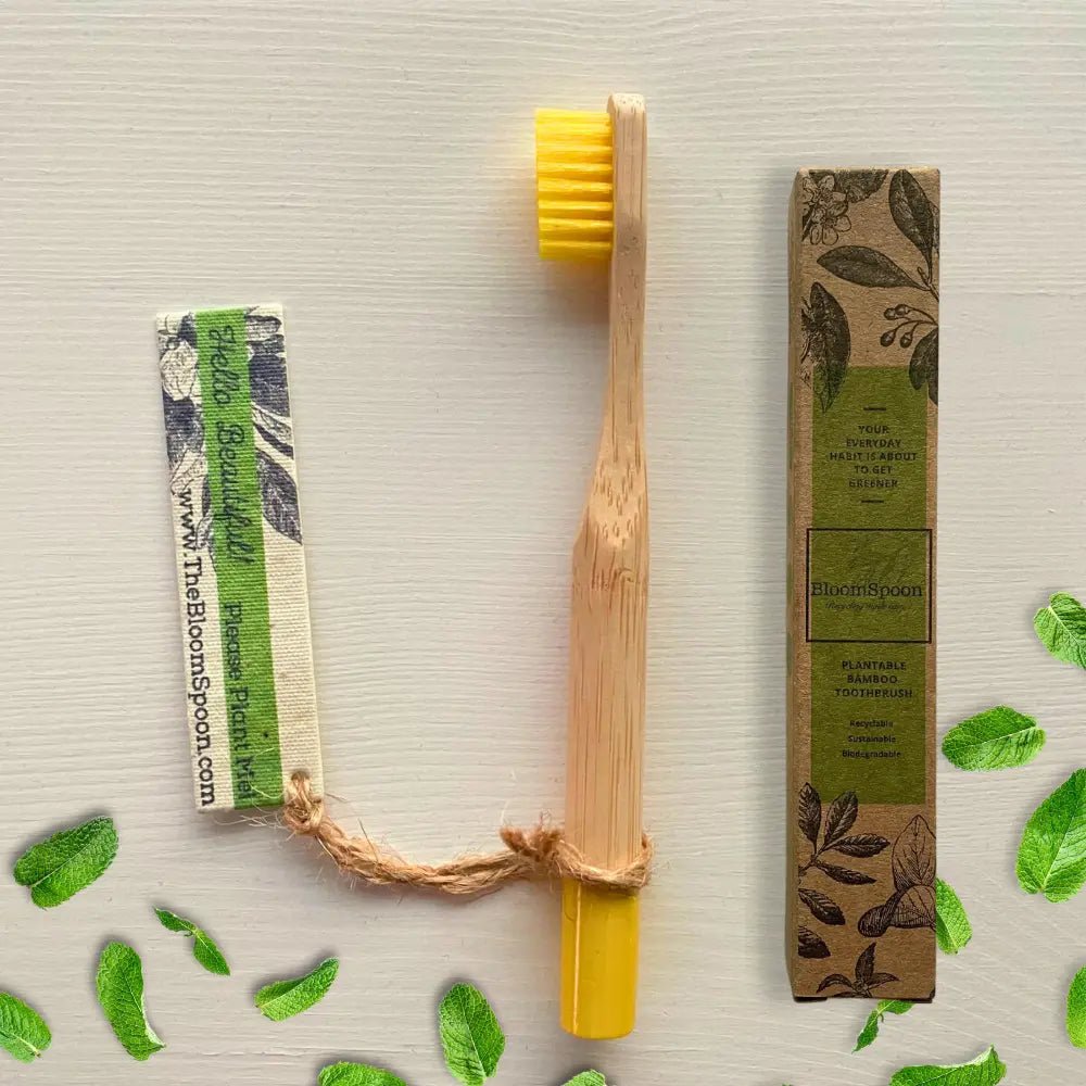 BLOOMSPOON BAMBOO TOOTHBRUSH WITH PLANTABLE SEED TAG (MINT) - SQOON