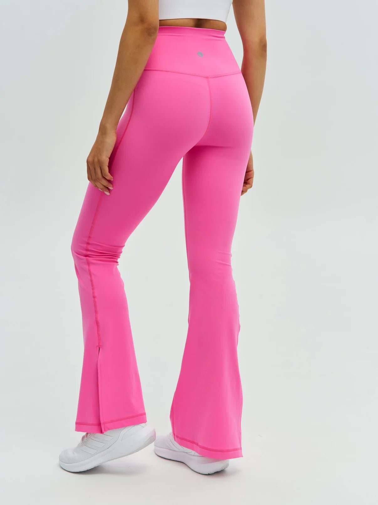 DUNIQ FLARE LEGGINGS - PINK - SQOON