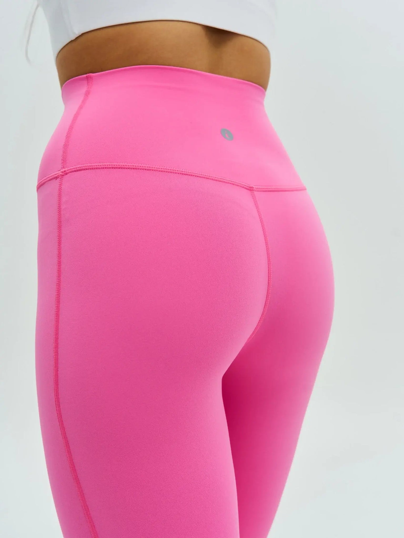 DUNIQ FLARE LEGGINGS - PINK - SQOON