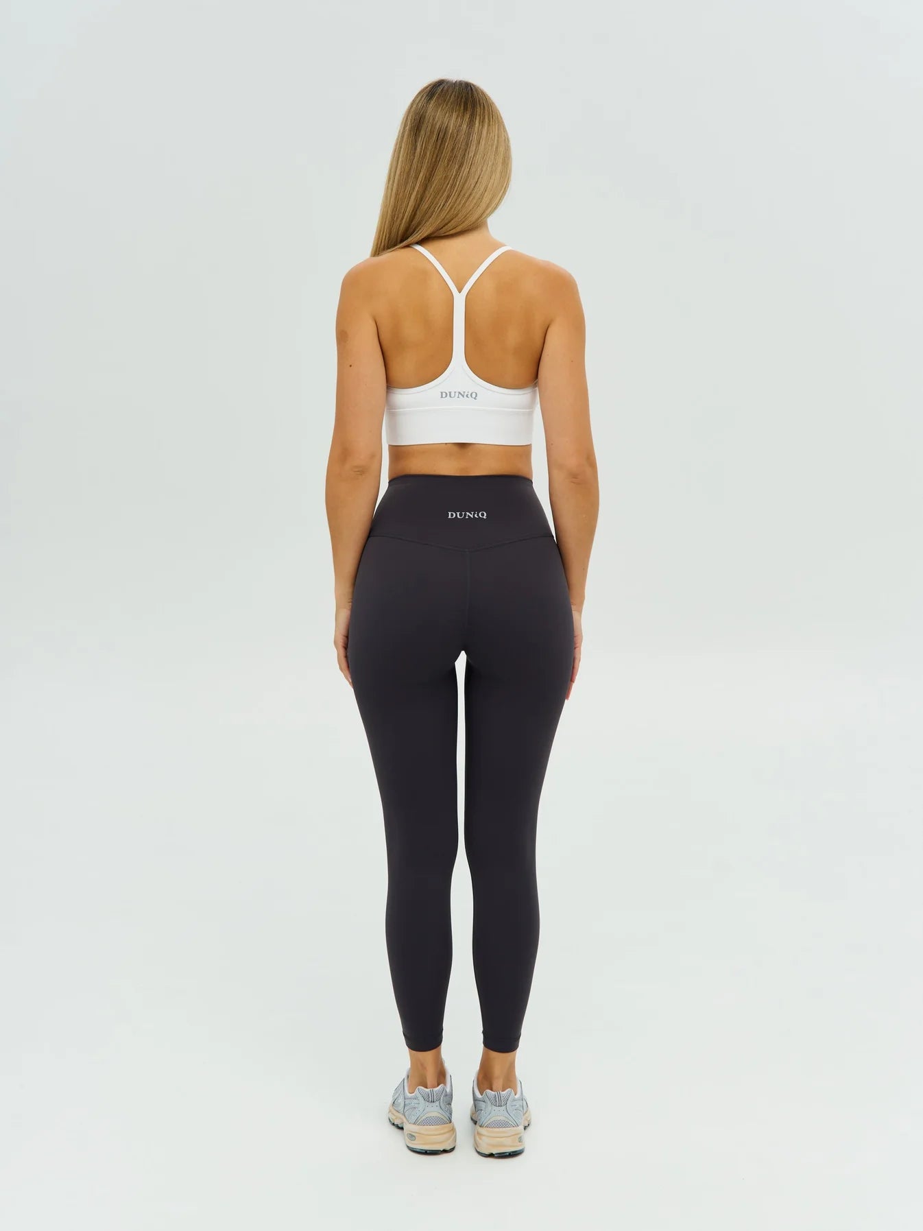 DUNIQ LEGGINGS - GRAPHITE GREY - SQOON