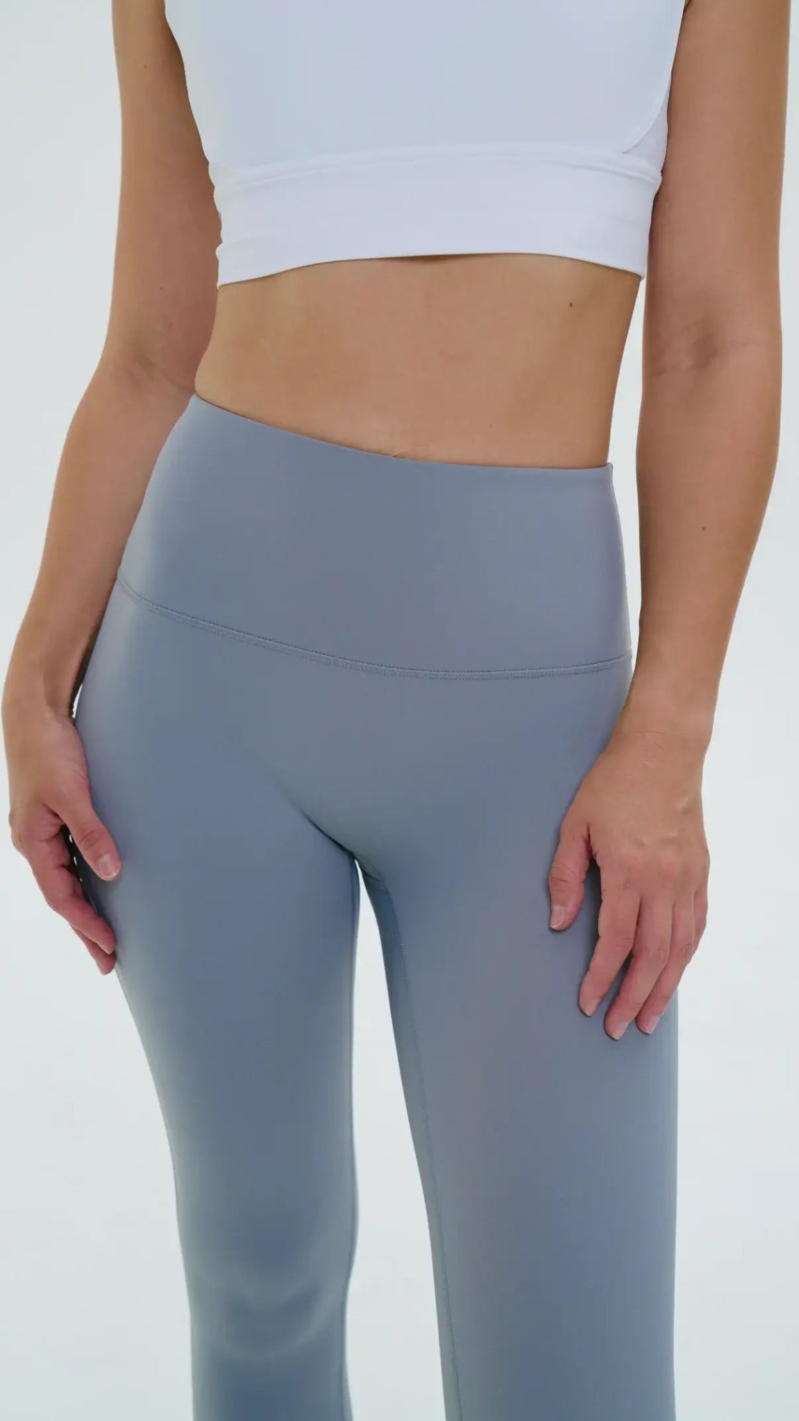 DUNIQ LEGGINGS - LIGHT GREY - SQOON