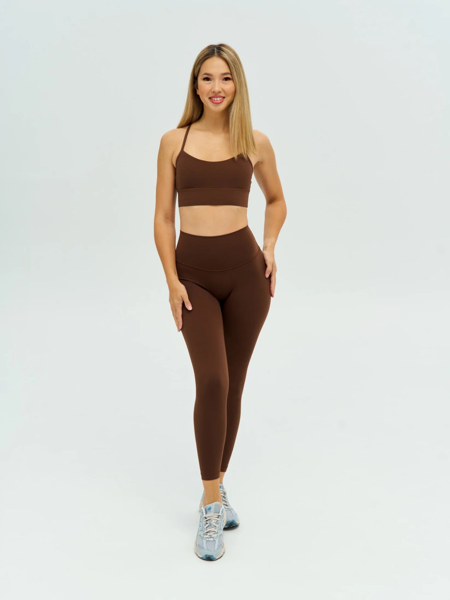 DUNIQ ONE STRAP SPORTS BRA - CHESTNUT BROWN - SQOON