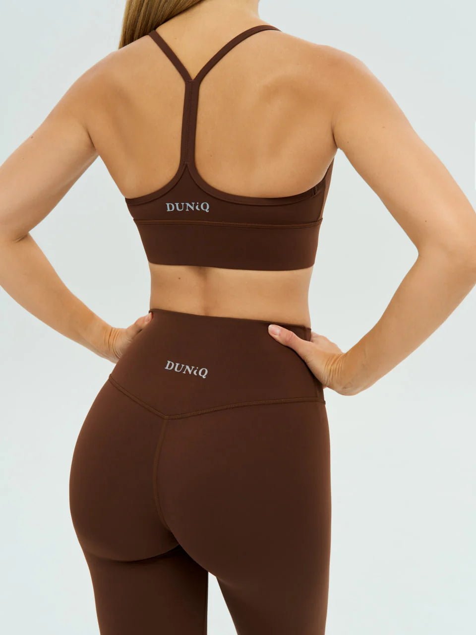 DUNIQ ONE STRAP SPORTS BRA - CHESTNUT BROWN - SQOON